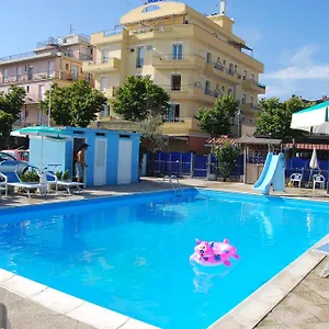 Hotel apartamentowy Record Rimini